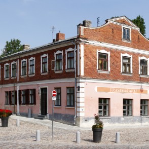 Kuldīga, Policijas iela 1 Kuldīga, Policijas iela 1