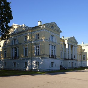 Mežotnes muižas kungu māja Mežotnes muižas kungu māja