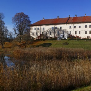 Dundagas pils (skats no dienvidaustrumiem) Dundagas pils (skats no dienvidaustrumiem)