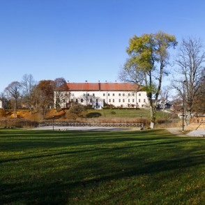 Dundagas pils un parks Dundagas pils un parks