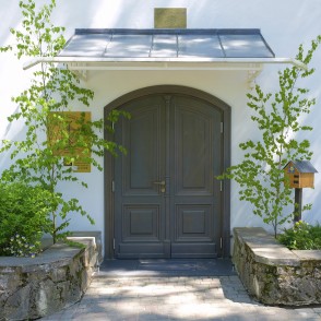 Garkalnes luterāņu baznīcas ieejas portāls Garkalnes luterāņu baznīcas ieejas portāls