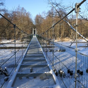 Gājēju tilts pār Irbes upi Gājēju tilts pār Irbes upi