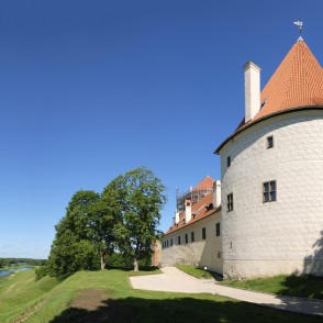 Bauskas pils muzejs un skats uz Mūsu Bauskas pils muzejs un skats uz Mūsu