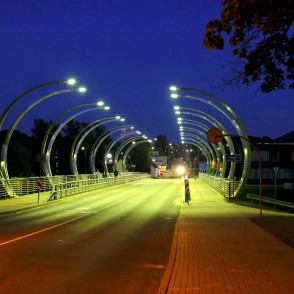 Valmieras tilts pār Gauju naktī Valmieras tilts pār Gauju naktī