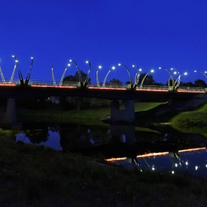 Valmieras tilts pār Gauju naktī Valmieras tilts pār Gauju naktī