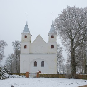 Lēnu Svētās Trīsvienības Romas katoļu baznīca Lēnu Svētās Trīsvienības Romas katoļu baznīca