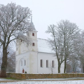 Lēnu Svētās Trīsvienības Romas katoļu baznīca Lēnu Svētās Trīsvienības Romas katoļu baznīca