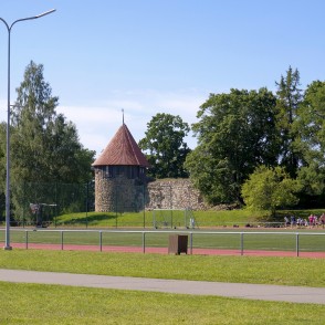Alūksnes viduslaiku pils Dienvidu tornis Alūksnes viduslaiku pils Dienvidu tornis