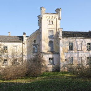 Cīravas muižas pils Cīravas muižas pils