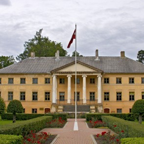 Vandzenes muižas pils Vandzenes muižas pils