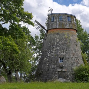 Lizuma vējdzirnavas Lizuma vējdzirnavas