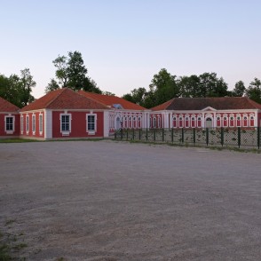 Rundāles pils staļļu komplekss Rundāles pils staļļu komplekss