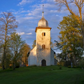 Vecpils Svētā Laurencija Romas katoļu baznīca Vecpils Svētā Laurencija Romas katoļu baznīca