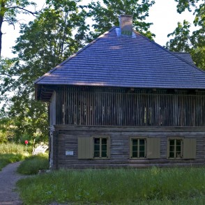 Lielplatones muižas vešūzis Lielplatones muižas vešūzis