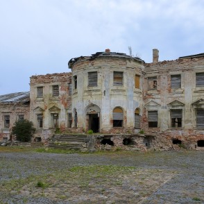 Vecgulbenes muižas kungu māja Vecgulbenes muižas kungu māja