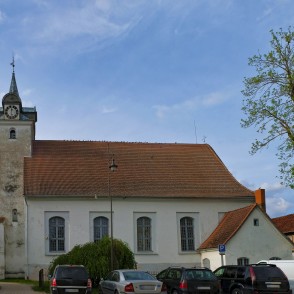 Kuldīgas Svētās Trīsvienības Romas katoļu baznīca Kuldīgas Svētās Trīsvienības Romas katoļu baznīca