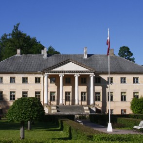 Vandzenes muižas pils Vandzenes muižas pils