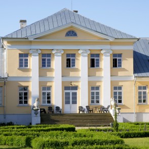 Bruknas muižas kungu māja Bruknas muižas kungu māja