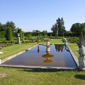 Bruknas muižas Renesanses dārzs Bruknas muižas Renesanses dārzs