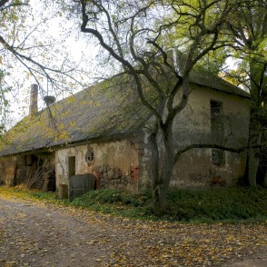 Vilzēnu muižas saimniecības ēka Vilzēnu muižas saimniecības ēka