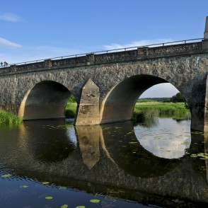 Kandavas mūra tilts Kandavas mūra tilts