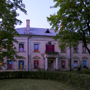 Viļānu muiža naktī Viļānu muiža naktī