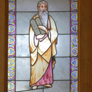 Vitrāža Lubānas luterāņu baznīcā Vitrāža Lubānas luterāņu baznīcā