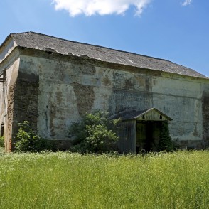 Galēnu muižas mūra klēts Galēnu muižas mūra klēts