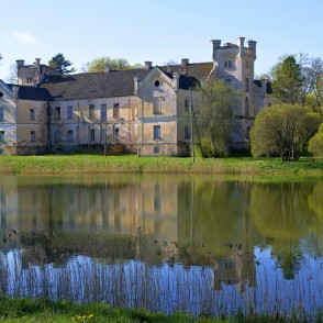 Cīravas muižas pils Cīravas muižas pils