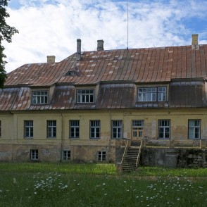 Vecbebru muižas kungu māja Vecbebru muižas kungu māja