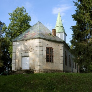 Meņģeles evaņģēliski luteriskā baznīca Meņģeles evaņģēliski luteriskā baznīca