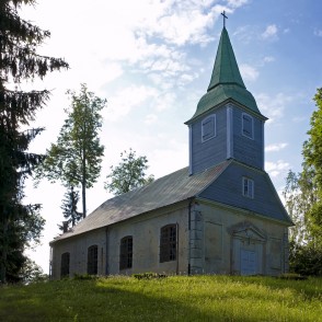 Meņģeles evaņģēliski luteriskā baznīca Meņģeles evaņģēliski luteriskā baznīca