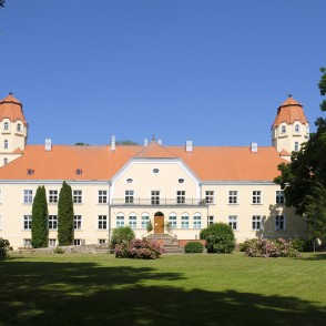 Suntažu muižas kungu māja Suntažu muižas kungu māja