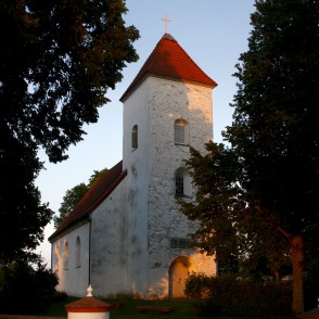 Puzes evaņģēliski luteriskā baznīca Puzes evaņģēliski luteriskā baznīca
