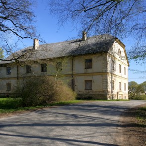 Cīravas muižas kalpu māja Cīravas muižas kalpu māja