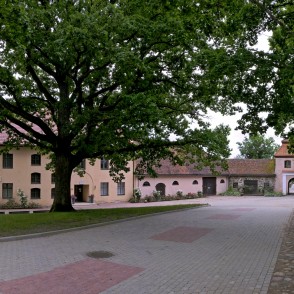 Šlokenbekas muižas ansamblis Šlokenbekas muižas ansamblis