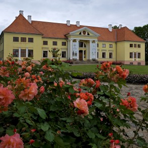 Durbes muižas kungu māja Durbes muižas kungu māja