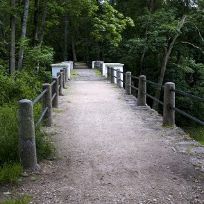 Akmens tilts pār gravu pie Durbes pils Akmens tilts pār gravu pie Durbes pils