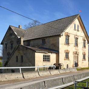 Cīravas muižas ūdensdzirnavas Cīravas muižas ūdensdzirnavas