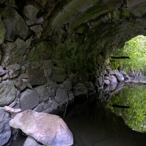 Akmens tilts pār Imulu pie Lielsatiķiem Akmens tilts pār Imulu pie Lielsatiķiem