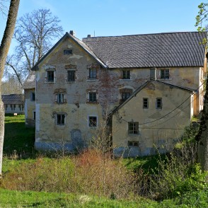 Cīravas muižas ūdensdzirnavas Cīravas muižas ūdensdzirnavas