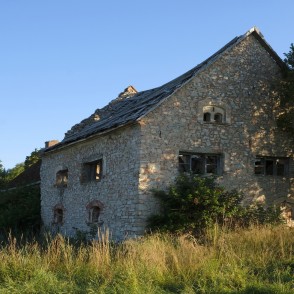 Aizdzires muižas šķūnis Aizdzires muižas šķūnis