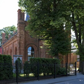 Sv. Stefana Tukuma Romas katoļu baznīca Sv. Stefana Tukuma Romas katoļu baznīca