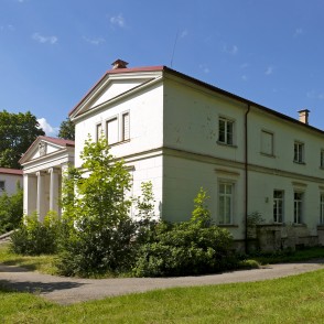 Zentenes muižas kungu māja Zentenes muižas kungu māja