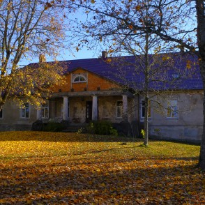 Lodes muižas kungu māja Lodes muižas kungu māja