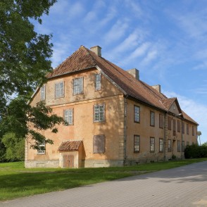 Vecākā Lielīvandes muižas pils Vecākā Lielīvandes muižas pils