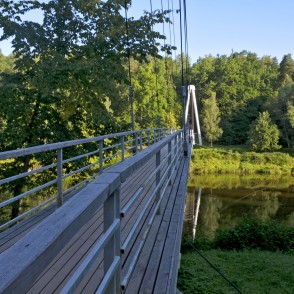 Siguldas gājēju tilts pie Velnalas Siguldas gājēju tilts pie Velnalas