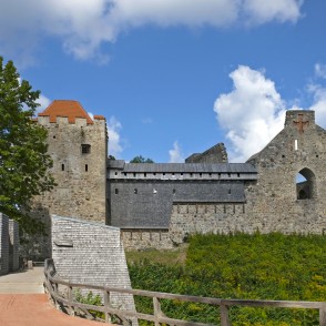 Livonijas ordeņa Siguldas pils (pilsdrupas) Livonijas ordeņa Siguldas pils (pilsdrupas)