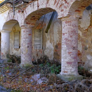 Dzērbenes muižas saimniecības ēka Dzērbenes muižas saimniecības ēka