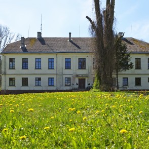 Rāvas muižas kungu māja Rāvas muižas kungu māja